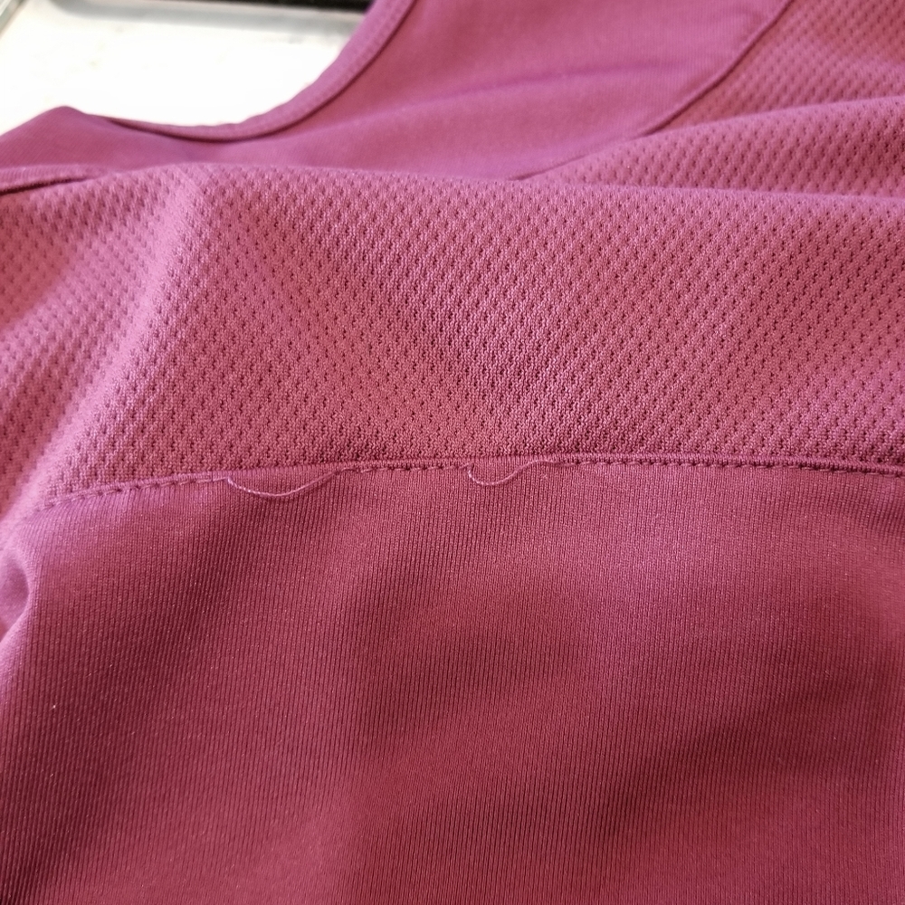 👚NEW BALANCE WORKOUT TOP - Picture 7 of 7